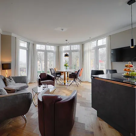 Meeressterne Schlossappartements 아파트호텔 4*