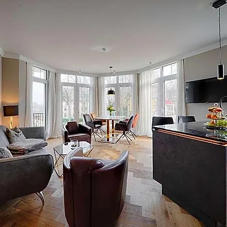 Aparthotel Meeressterne Schlossappartements 4*