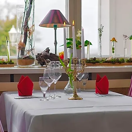 Meeressterne Schlossappartements מלון דירות 4*