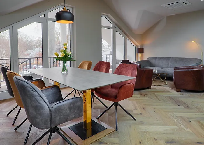 Meeressterne Schlossappartements 4* Херингсдорф
